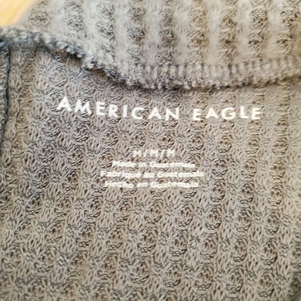 American Eagle long Sleeve thermal top - Picture 2 of 2